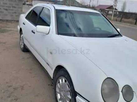Mercedes-Benz E 230 1995 года за 2 900 000 тг. в Павлодар – фото 6