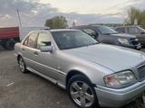 Mercedes-Benz C 180 1994 года за 1 800 000 тг. в Костанай – фото 2