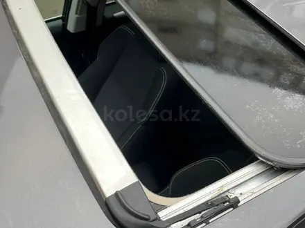 Toyota RAV4 2018 года за 8 500 000 тг. в Уральск – фото 11