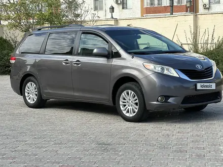 Toyota Sienna 2013 года за 11 500 000 тг. в Актау – фото 2