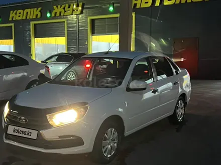 ВАЗ (Lada) Granta 2190 2020 года за 3 800 000 тг. в Караганда – фото 2