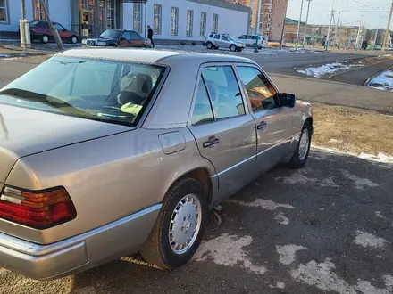 Mercedes-Benz E 200 1990 года за 2 000 000 тг. в Кызылорда – фото 2