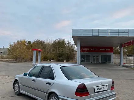 Mercedes-Benz C 180 1998 года за 1 800 000 тг. в Уральск – фото 11