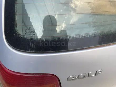 Volkswagen Golf 1998 года за 1 700 000 тг. в Караганда – фото 20