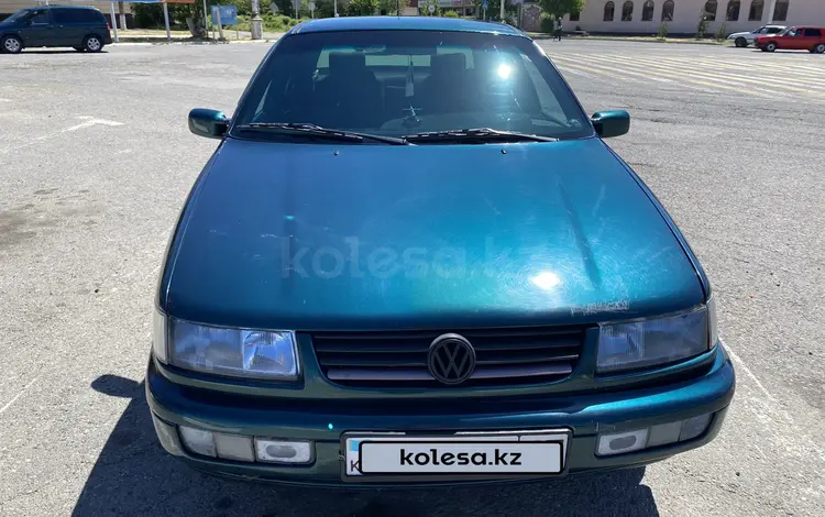 Volkswagen Passat 1995 года за 1 900 000 тг. в Кентау