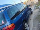 Volkswagen Sharan 1998 года за 4 300 000 тг. в Актобе – фото 4