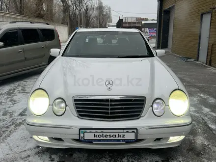 Mercedes-Benz E 320 2001 года за 6 400 000 тг. в Астана – фото 16