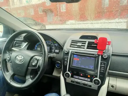 Toyota Camry 2013 года за 6 000 000 тг. в Актобе – фото 14