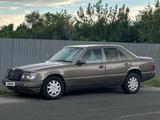 Mercedes-Benz E 230 1990 годаүшін1 300 000 тг. в Талдыкорган