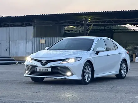 Toyota Camry 2018 года за 12 700 000 тг. в Алматы – фото 20