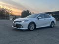 Toyota Camry 2018 года за 12 700 000 тг. в Алматы – фото 4