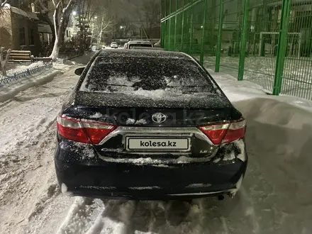 Toyota Camry 2015 года за 12 000 000 тг. в Астана – фото 2