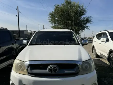 Toyota Hilux 2009 года за 6 100 000 тг. в Усть-Каменогорск – фото 2