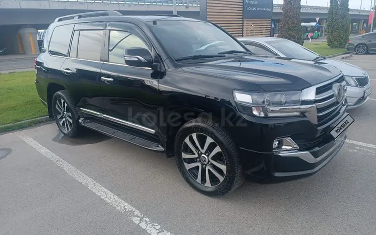 Toyota Land Cruiser 2019 годаүшін37 000 000 тг. в Алматы