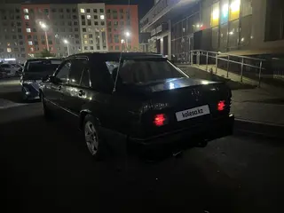 Mercedes-Benz 190
