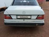 Mercedes-Benz E 200 1992 годаүшін850 000 тг. в Балхаш – фото 2