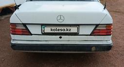 Mercedes-Benz E 200 1992 годаүшін850 000 тг. в Балхаш – фото 2