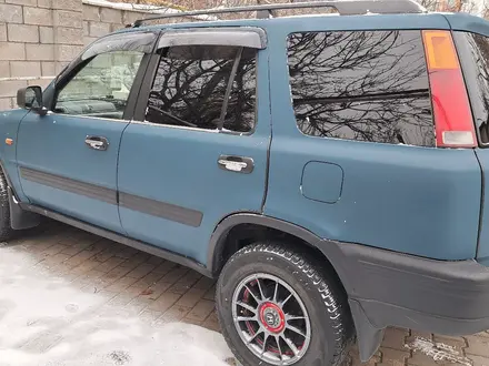 Honda CR-V 1996 года за 2 200 000 тг. в Алматы – фото 2