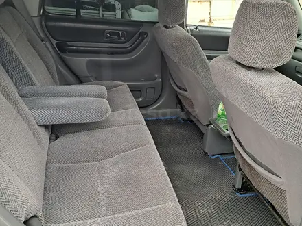 Honda CR-V 1996 года за 2 200 000 тг. в Алматы – фото 4