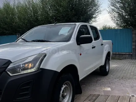 Isuzu D-Max 2019 года за 13 188 000 тг. в Алматы – фото 2