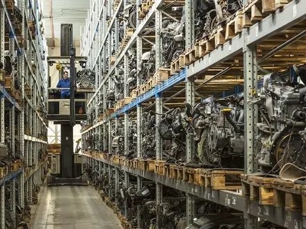 Двигатель на nissan pathfinder VQ35. Ниссан за 310 000 тг. в Алматы – фото 2