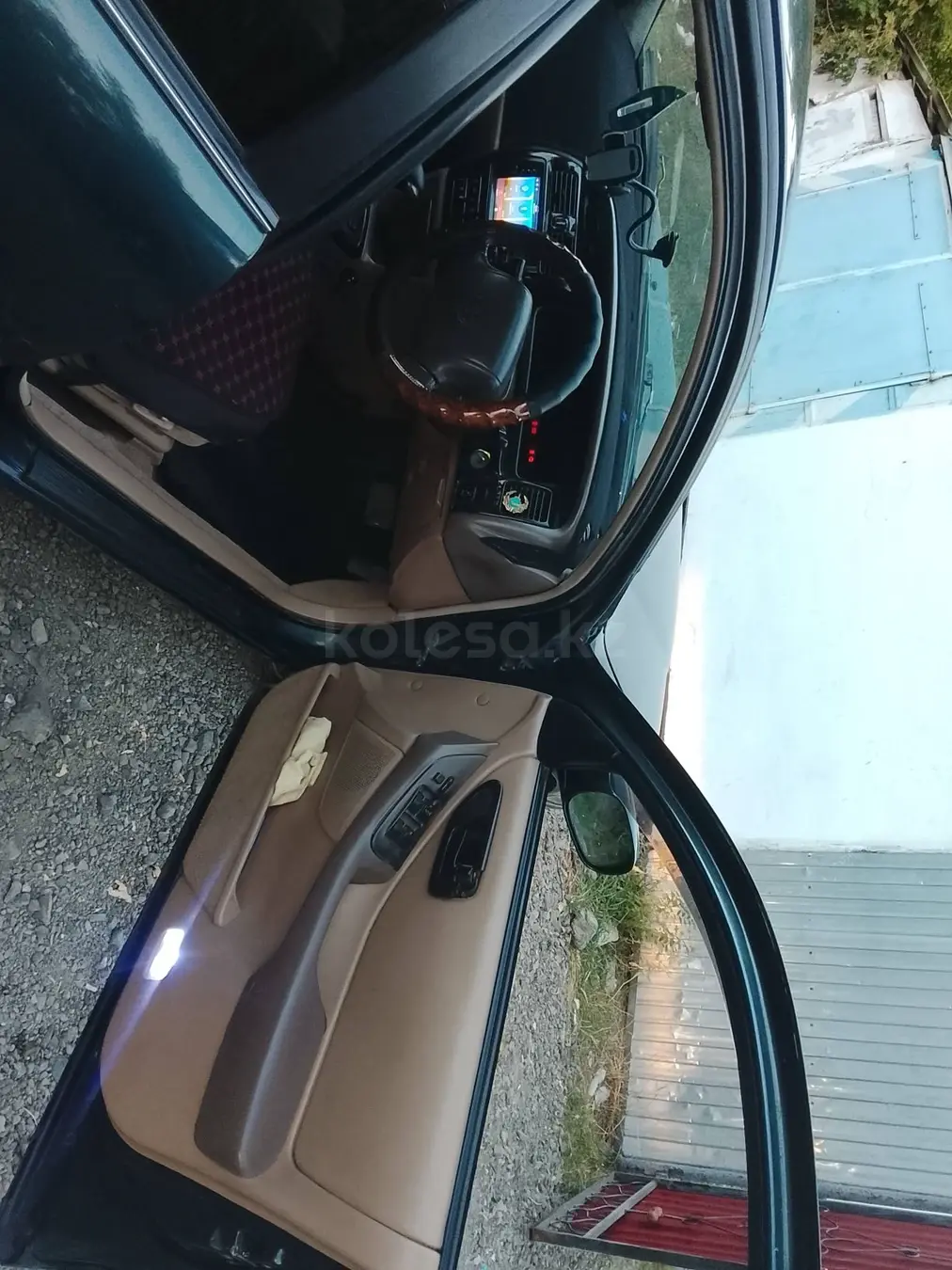 Toyota Avalon, 1996