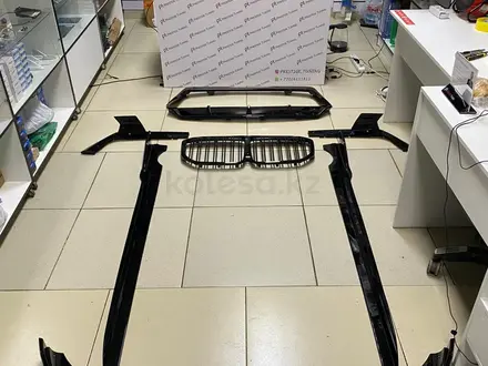 Комплект накладок на BMW X7 (G07) 2019-22 дизайн BLACK KNIGHT (FULL) за 230 000 тг. в Астана – фото 3