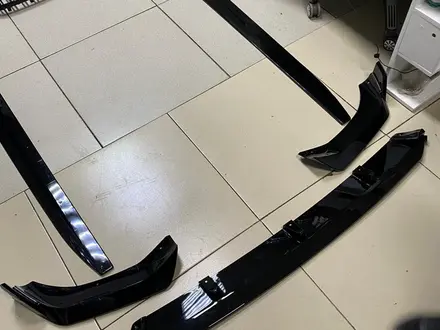 Комплект накладок на BMW X7 (G07) 2019-22 дизайн BLACK KNIGHT (FULL) за 230 000 тг. в Астана – фото 6