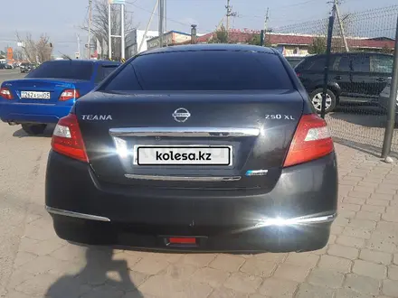 Nissan Teana 2011 года за 5 800 000 тг. в Алматы – фото 10