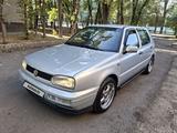 Volkswagen Golf 1996 годаүшін2 000 000 тг. в Тараз