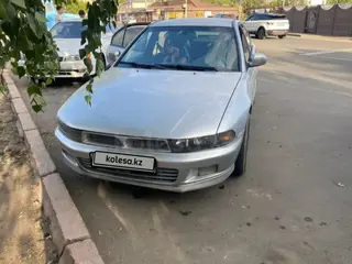 Mitsubishi Galant