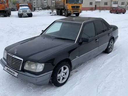 Mercedes-Benz E 220 1994 года за 2 000 000 тг. в Астана – фото 4