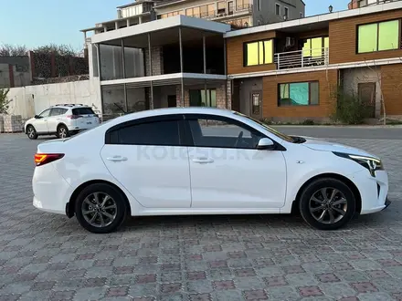 Kia Rio 2022 года за 9 500 000 тг. в Актау – фото 5