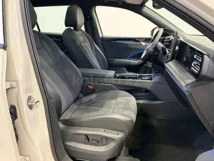 Volkswagen Tiguan 2026 года за 21 400 000 тг. в Алматы – фото 11