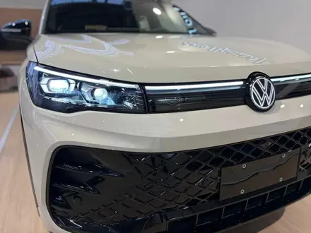 Volkswagen Tiguan 2026 года за 21 400 000 тг. в Алматы – фото 2