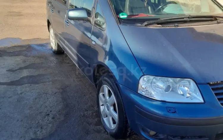 Volkswagen Sharan 2002 года за 5 200 000 тг. в Астана