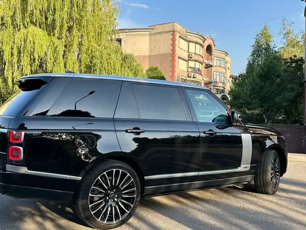 Land Rover Range Rover 2018 года за 64 730 000 тг. в Алматы – фото 7