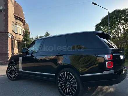 Land Rover Range Rover 2018 года за 64 730 000 тг. в Алматы – фото 8