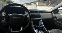 Land Rover Range Rover Sport 2018 года за 33 000 000 тг. в Алматы – фото 2