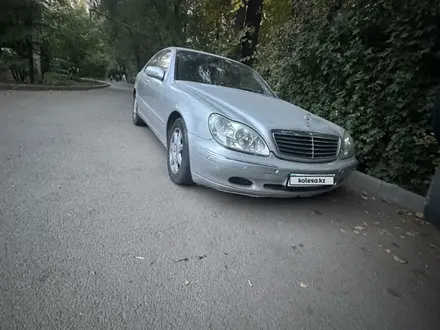 Mercedes-Benz S 320 1999 года за 2 800 000 тг. в Алматы