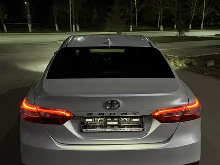 Toyota Camry 2020 года за 16 000 000 тг. в Костанай – фото 4