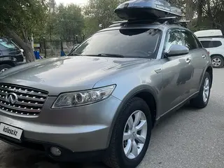 Infiniti FX35, 2004