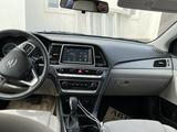 Hyundai Sonata 2018 года за 5 700 000 тг. в Атырау – фото 2
