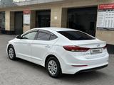 Hyundai Elantra 2018 года за 7 500 000 тг. в Шымкент – фото 3