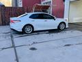 Toyota Camry 2018 года за 15 500 000 тг. в Кызылорда – фото 3
