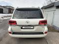 Toyota Land Cruiser 2017 года за 30 700 000 тг. в Караганда – фото 2
