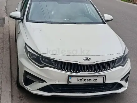 Kia K5 2019 года за 8 000 000 тг. в Алматы – фото 2