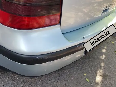 Volkswagen Golf 2001 года за 2 700 000 тг. в Алматы – фото 17