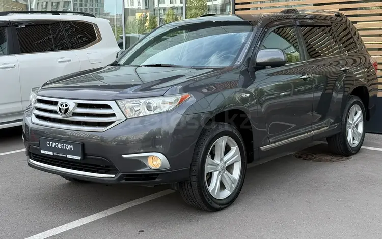 Toyota Highlander Prestige 2013 года за 14 850 000 тг. в Астана