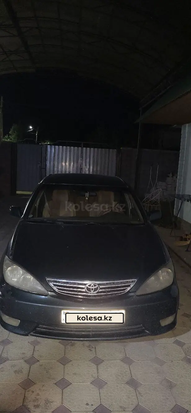 Toyota Camry, 2005